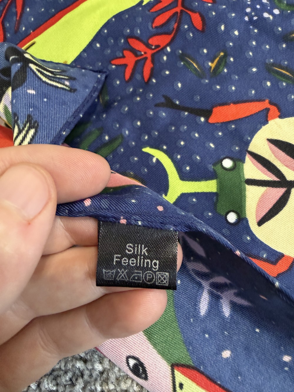 Birds and bugs scarf