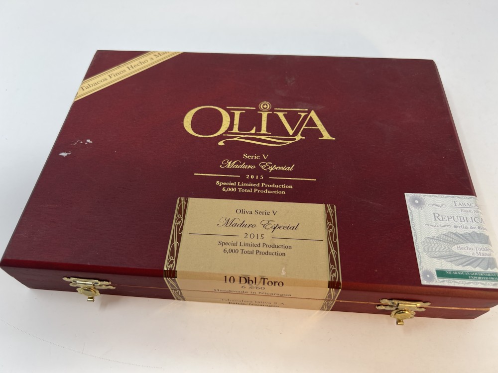 Cigar Box - OLIVA