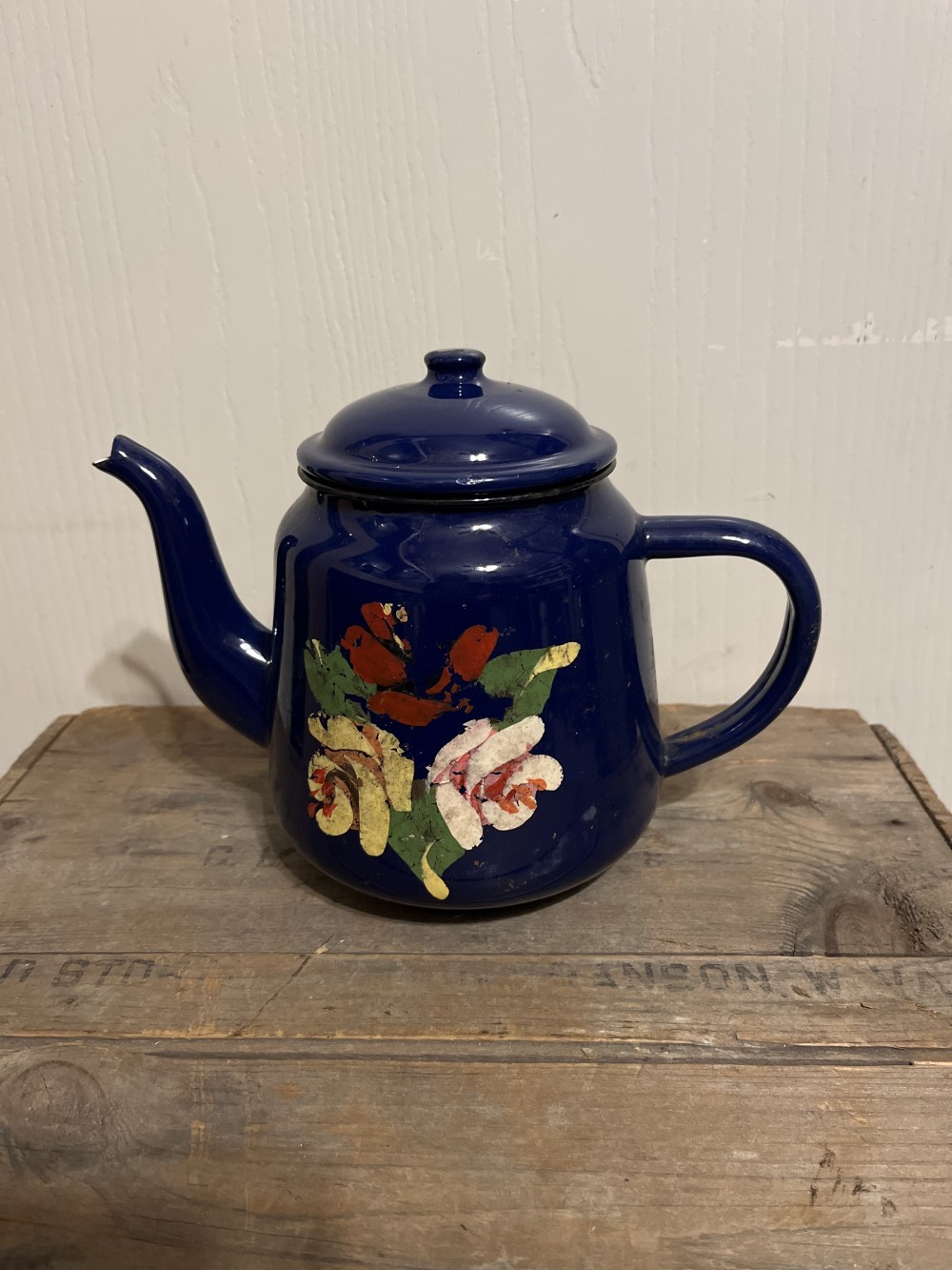 Vtg British Canal Folk Art teapot-as is