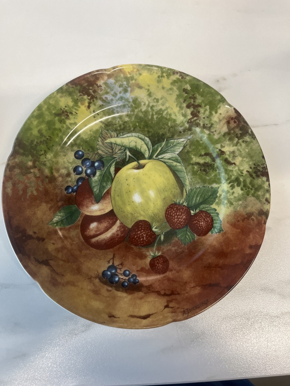 Set 6Limoges dessert plates with fruit