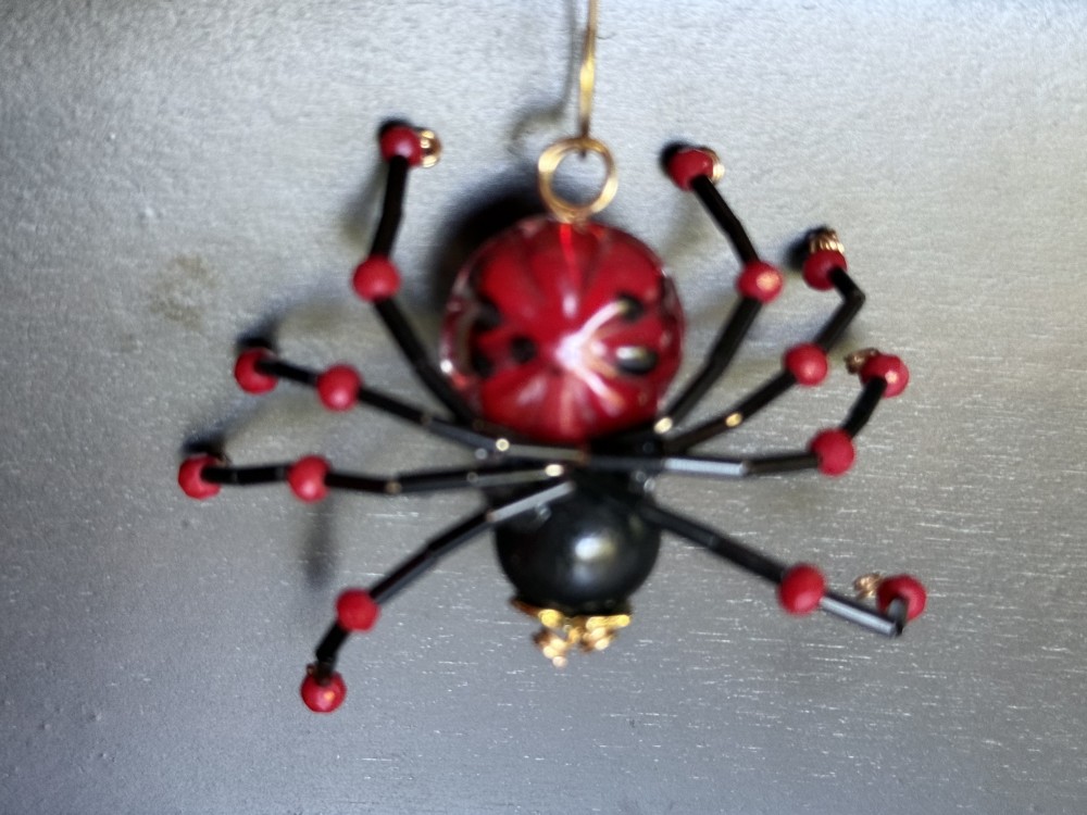 Ornament - Spider L in Red Spotted Black