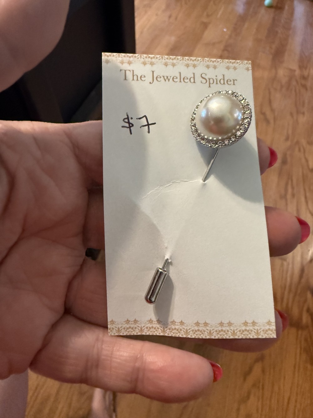 Hat Pin / Scarf Pin - Pearl Surrounded by Rhinestones