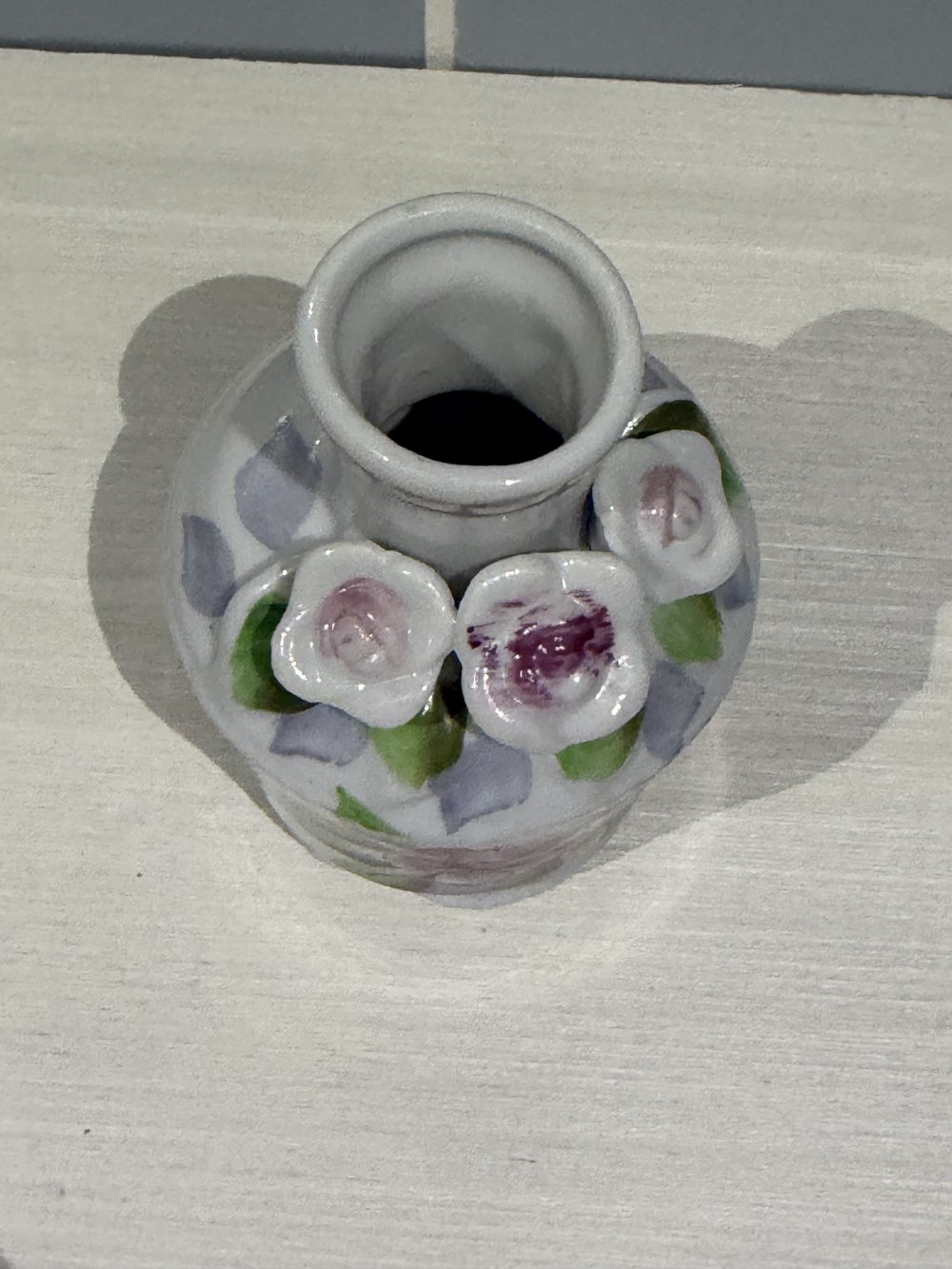 VTG Floral Porcelain Bud Vase 4’