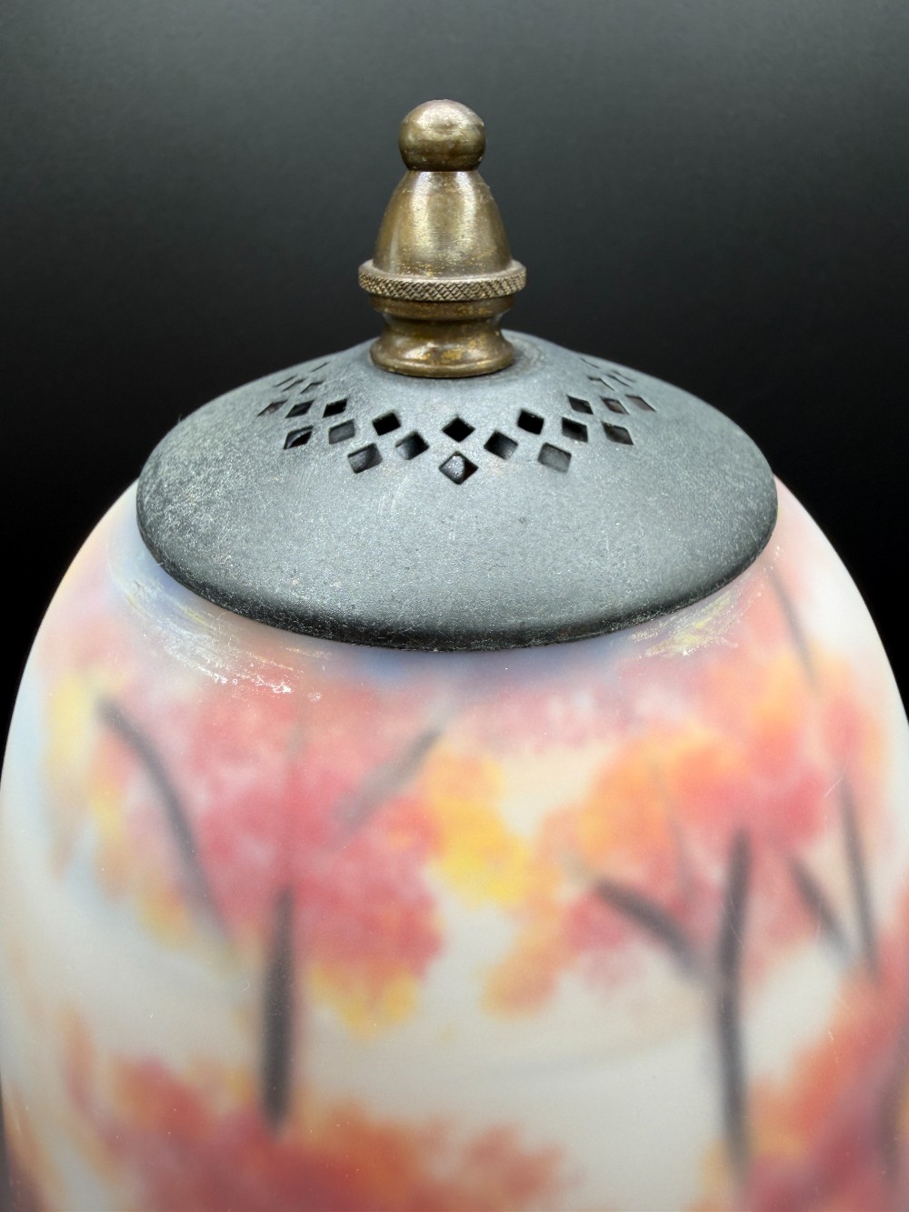 Tiffany Style Reverse Painted Glass Accent Lamp