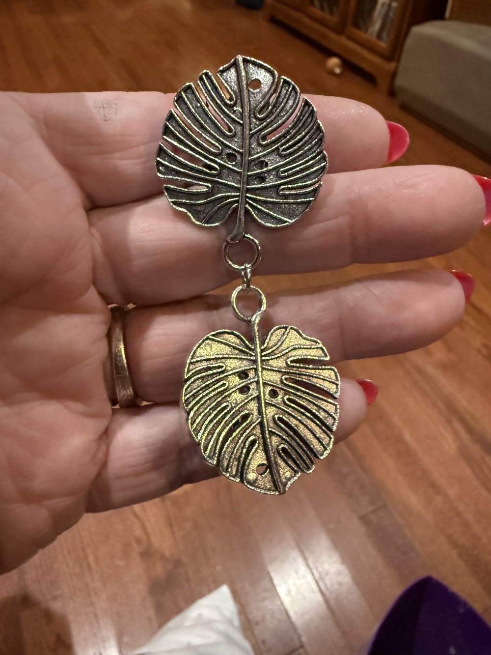 Sweater Clip, Cloak Clip, Dress Clip: Silver Fan Leaves Connected