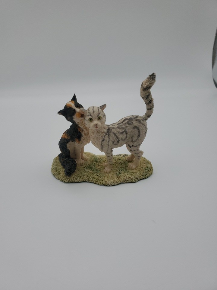 Lowell Davis Two Cat Figurine Scotland 1984