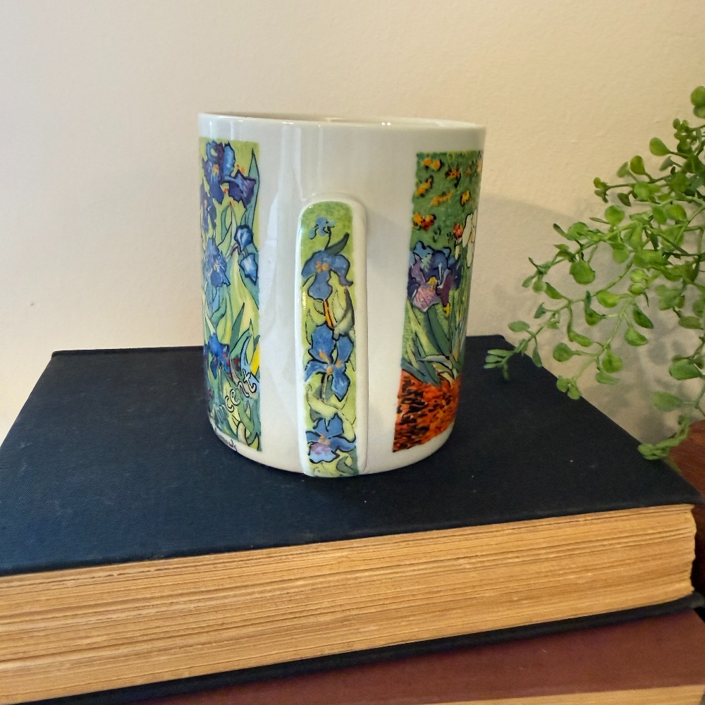 Chaleur Master Impressionists Van Gogh Irises Mug