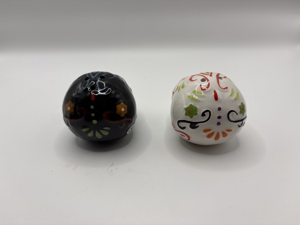 Day of The Dead Sugar Skull S & P Shaker Set