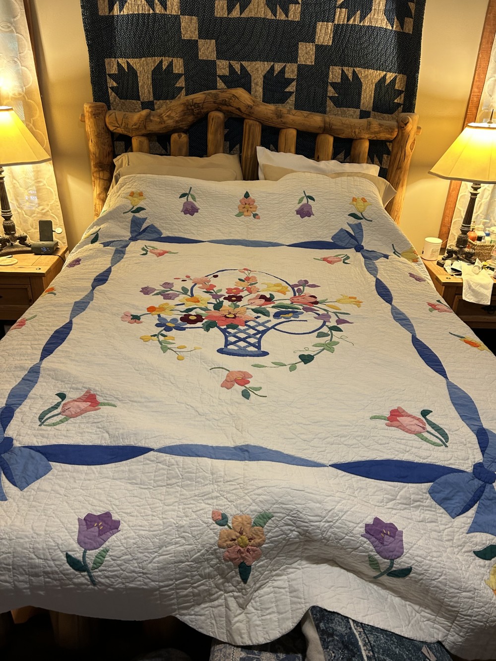 Quilt Blue Bow Basket Applique