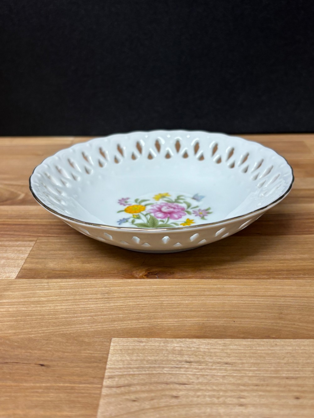 Vintage Norleans Japan Floral Reticulated Porcelain Bowl Gold Edge 5.5 Inches