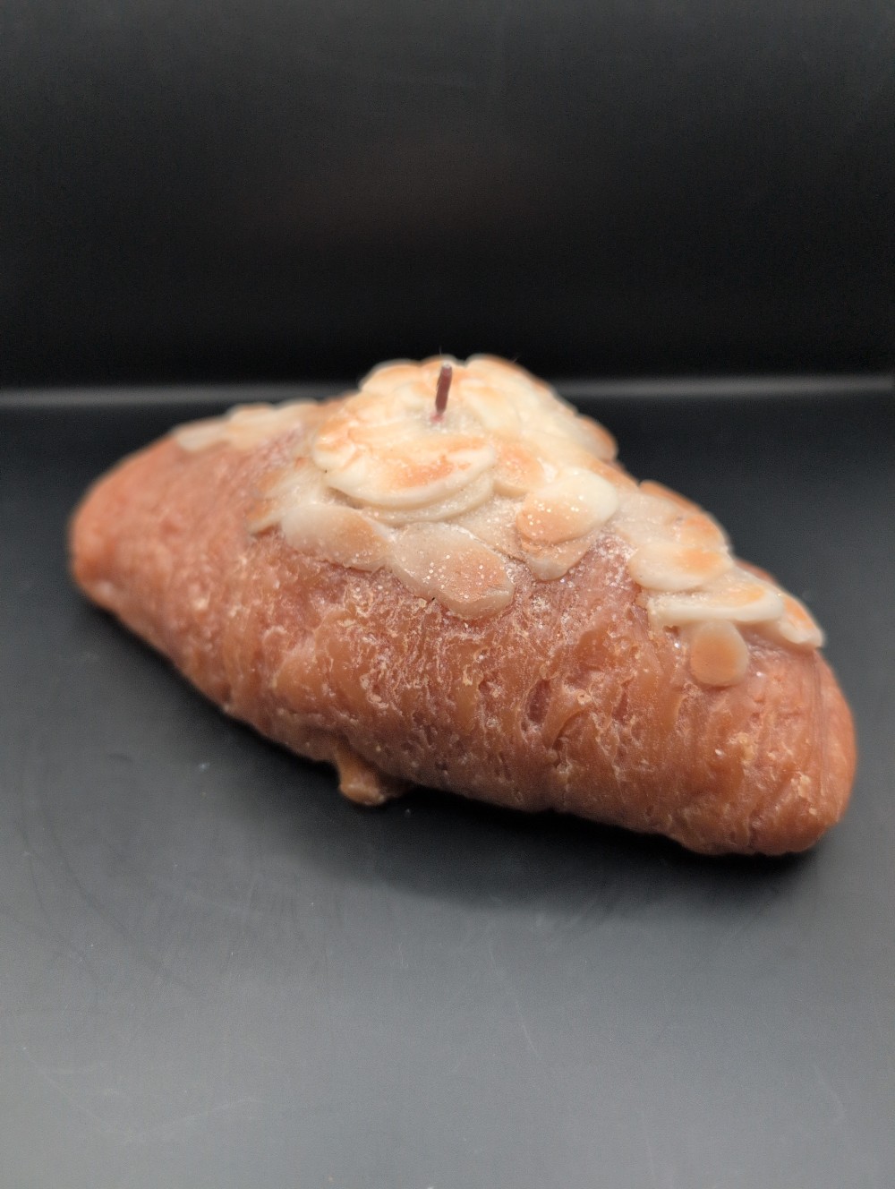 Croissant candle, unscented