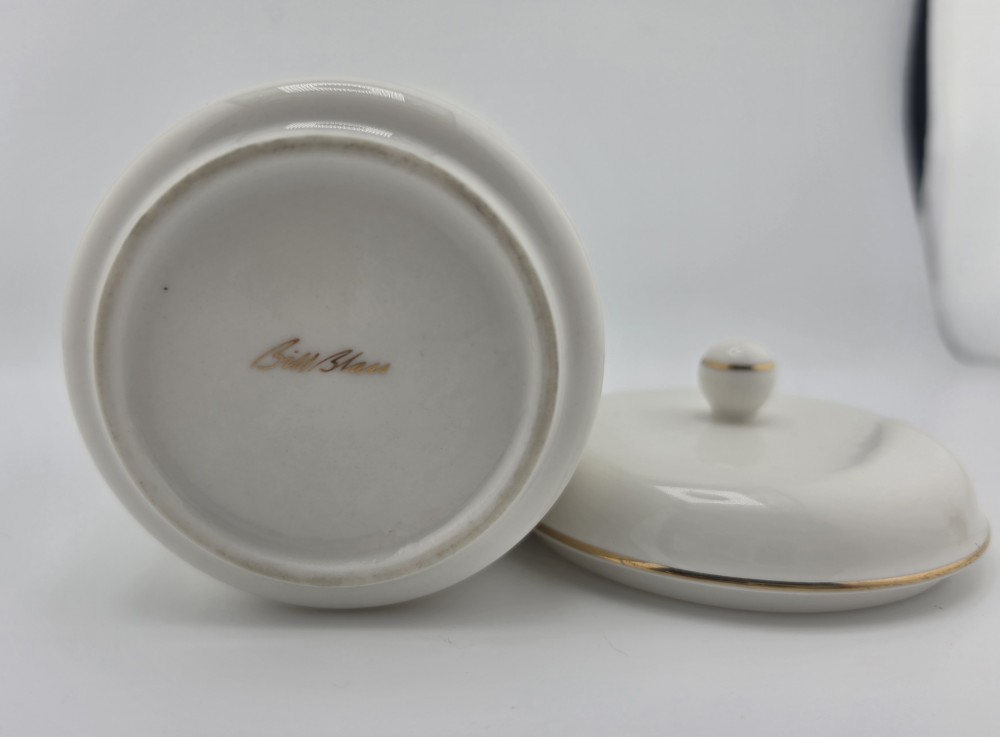 VTG 1980s Bill Blass Lidded Vanity Jar Navy Gold Laurel