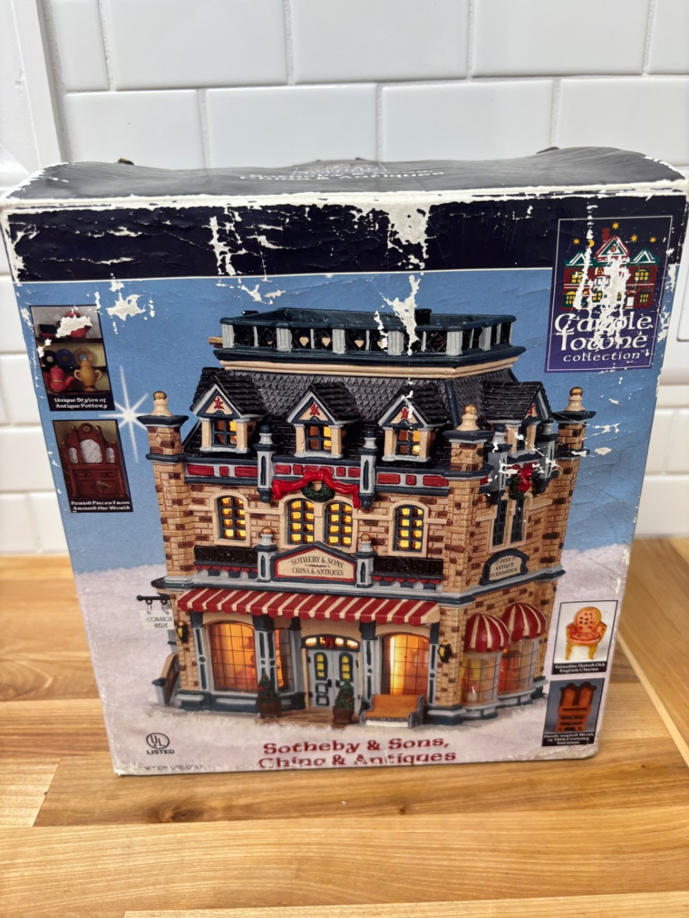 Sotheby & Sons China & Antiques Carole Towne 2004 Lighted Christmas Village Lemax