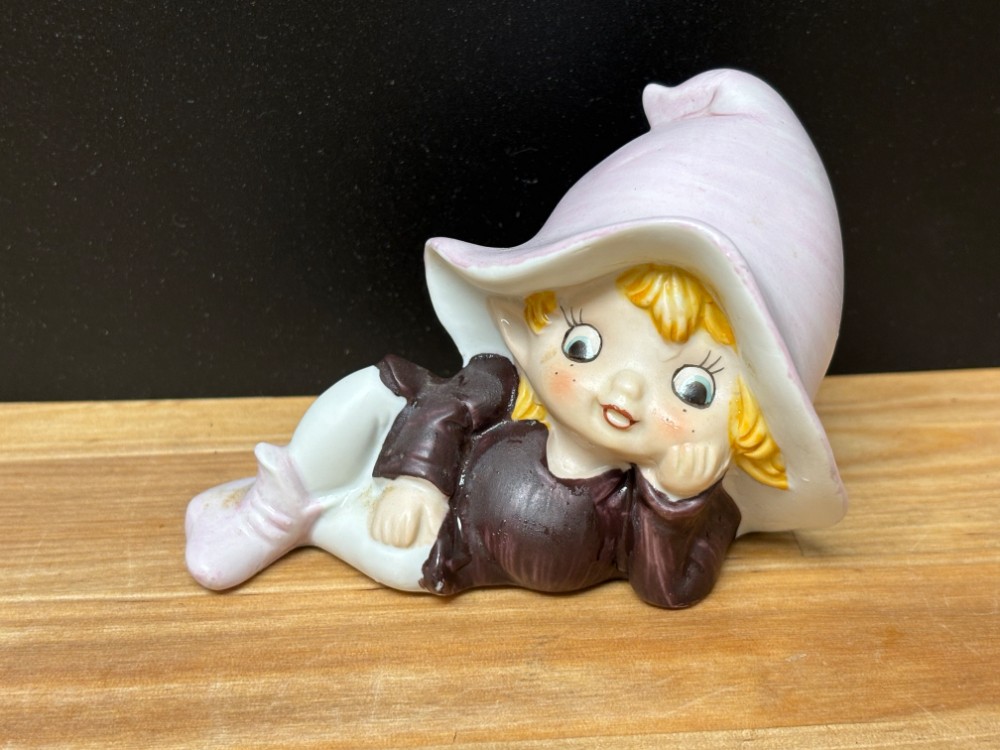 Kitsch Pixie Elf Figurine Homco 5213 Vintage Figurine Big Pink Hat Big Eyes Cottage Whimsical