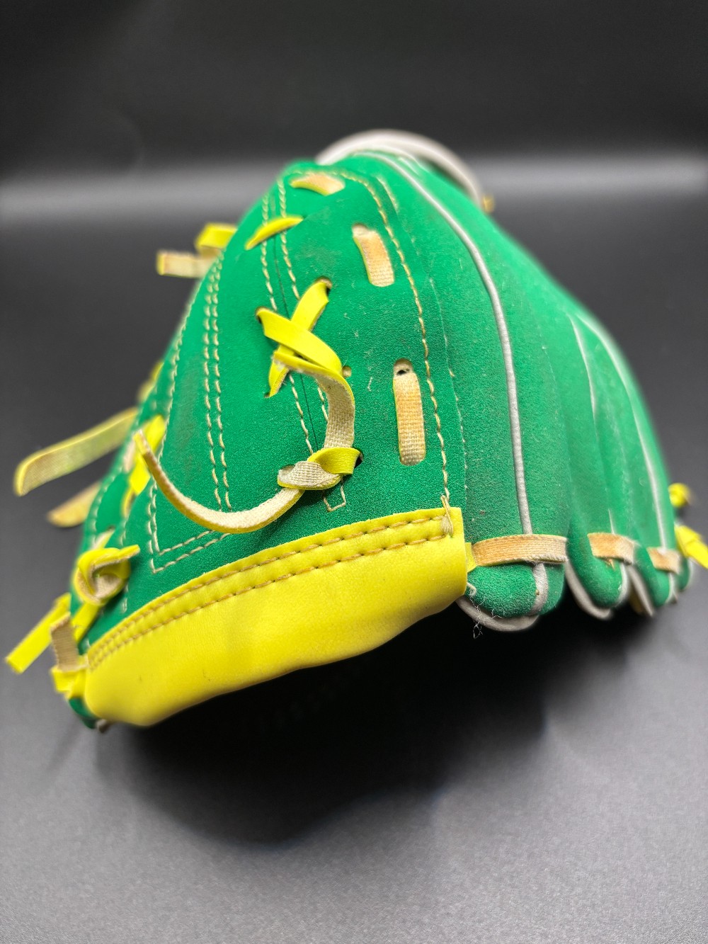 Teenage Mutant Ninja Turtle child baseball glove Leonardo 1990 Remco