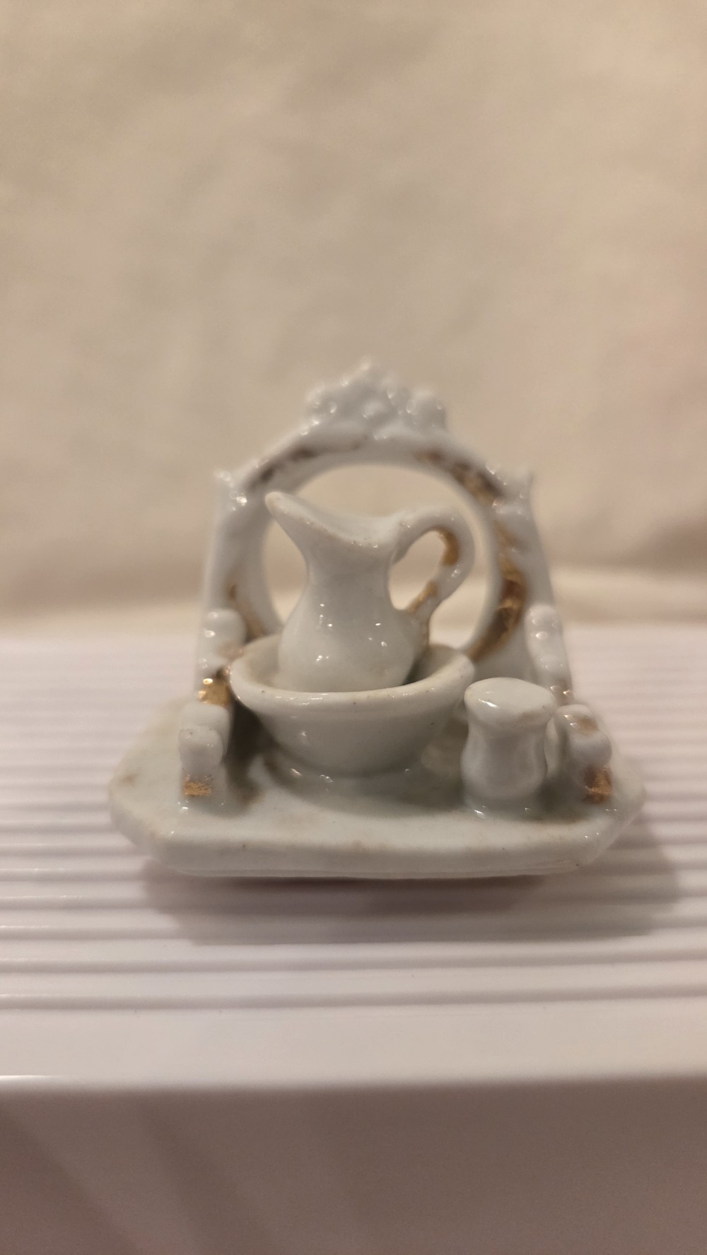 DO-1720 mini  ceramic washstand