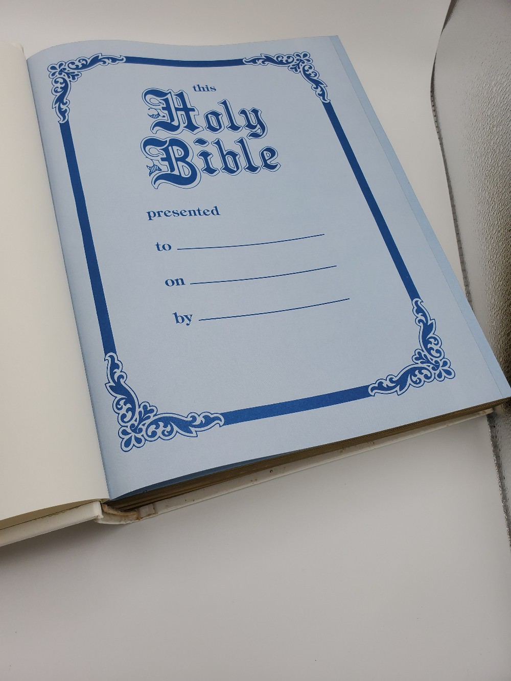 1971 White and Gold Holy Bible