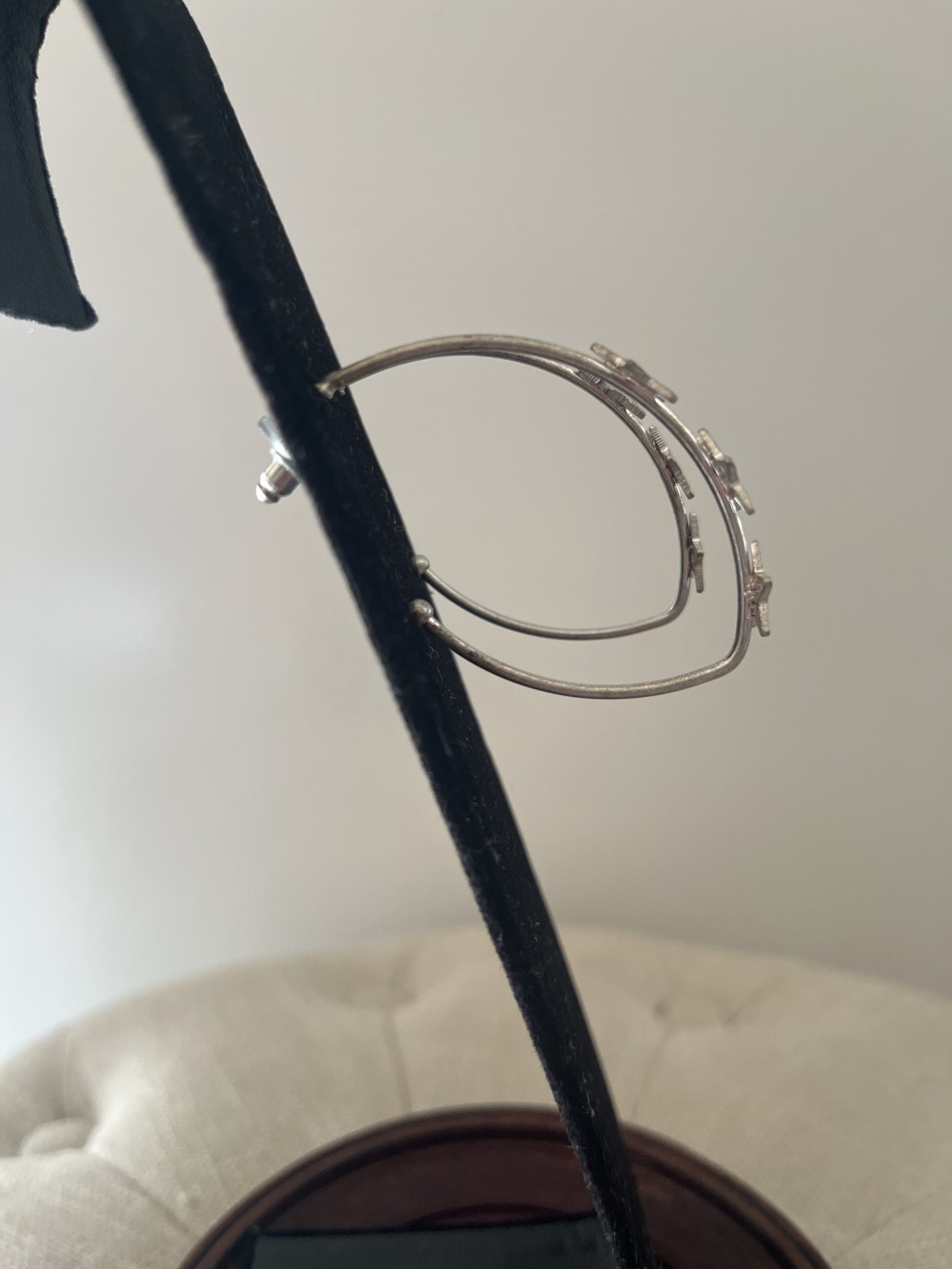 Silver 2” triple star oblong hoop earrings