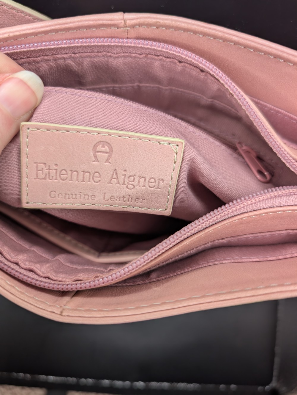 Vtg Etienne Aigner pale pink shoulder bag