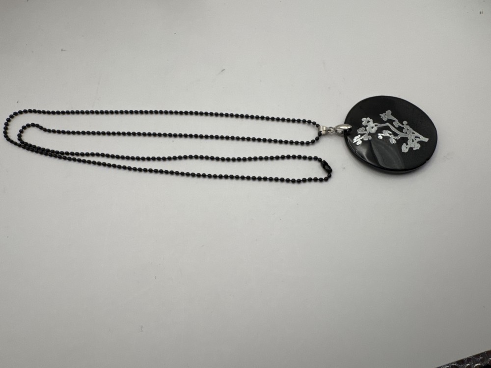 NECKLACE, BLACK CHAIN WITH BOTANICAL PENDANT
