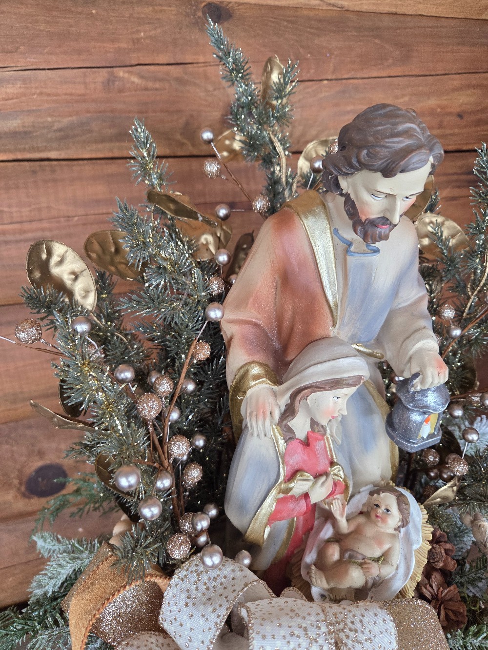 Away in the Manger Centerpiece