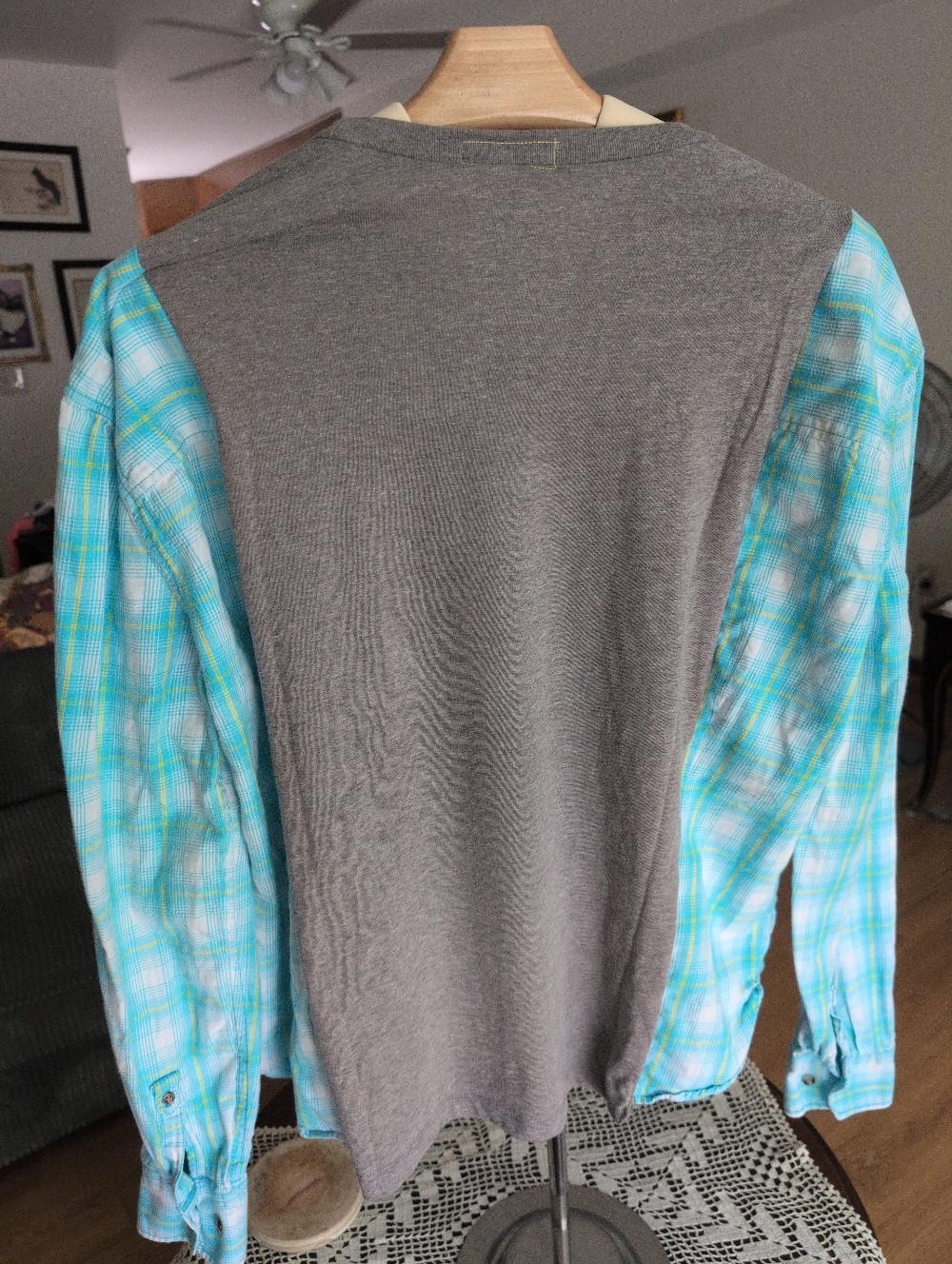 Coca-Cola Classic Mashup Shirt Size Medium