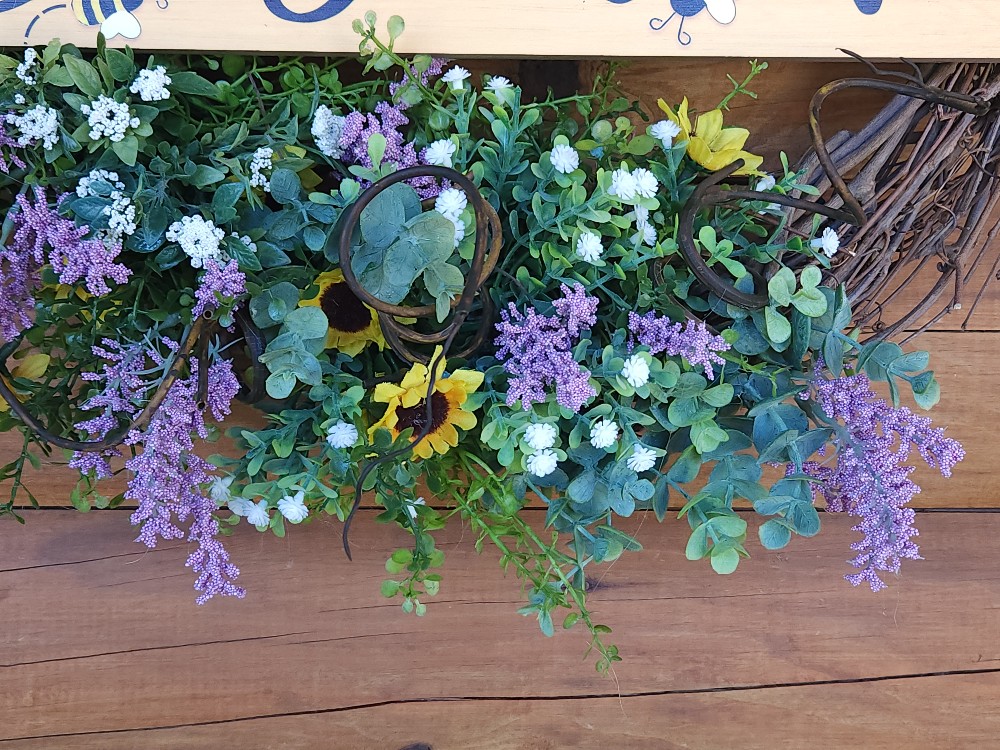 Bees at Work Grapevine Wreath