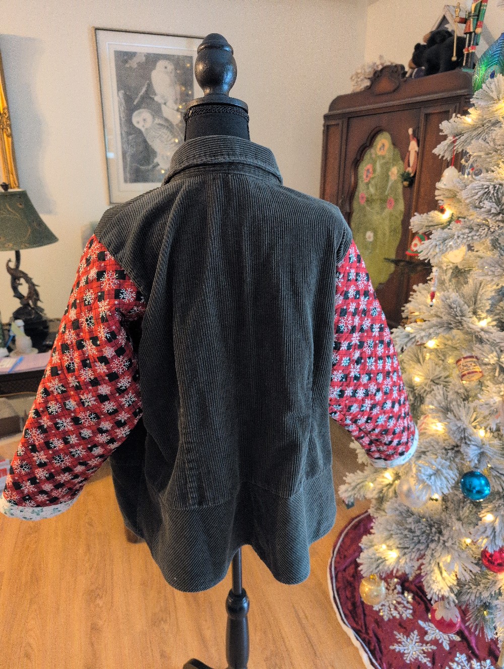 Green Corduroy Quilted Snowflake Sleeves