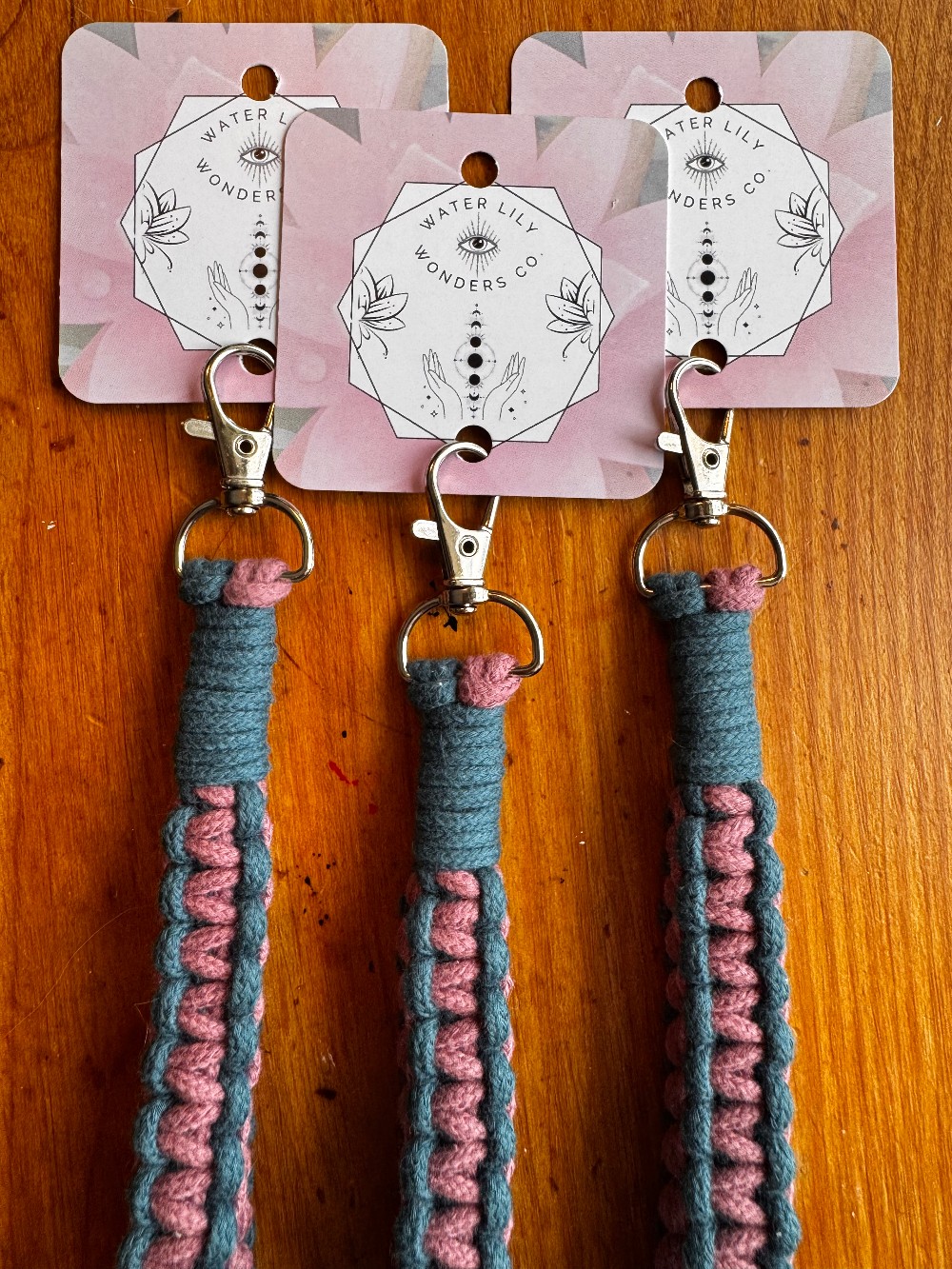 Macrame Wristlet Clip-On : Rose & Teal