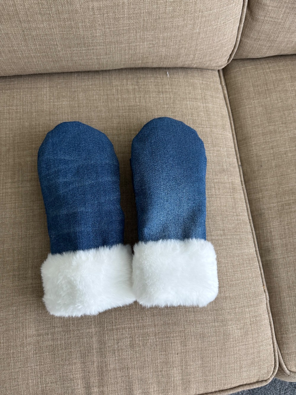 recycled blue jean mittens white fur