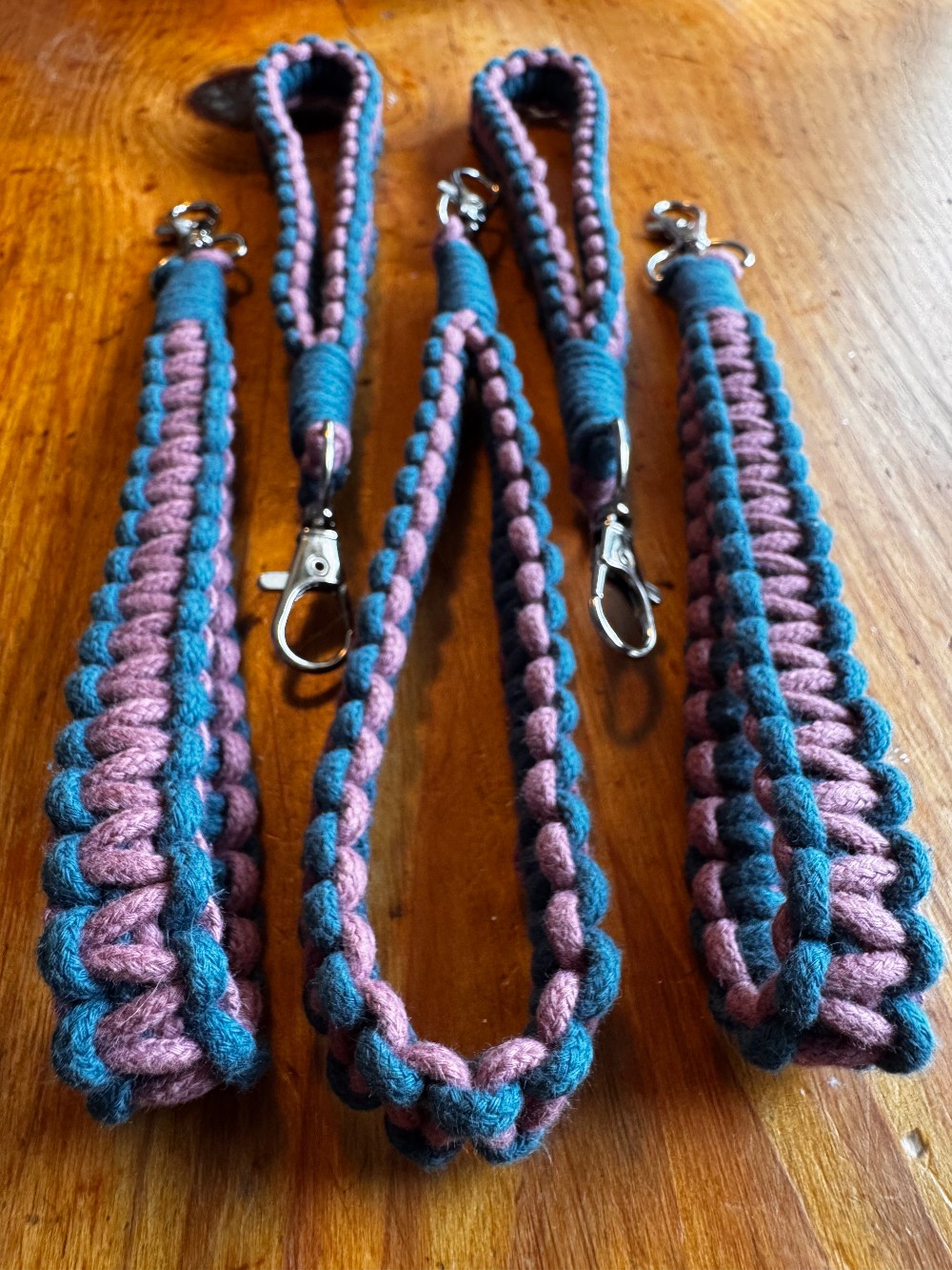 Macrame Wristlet Clip-On : Rose & Teal