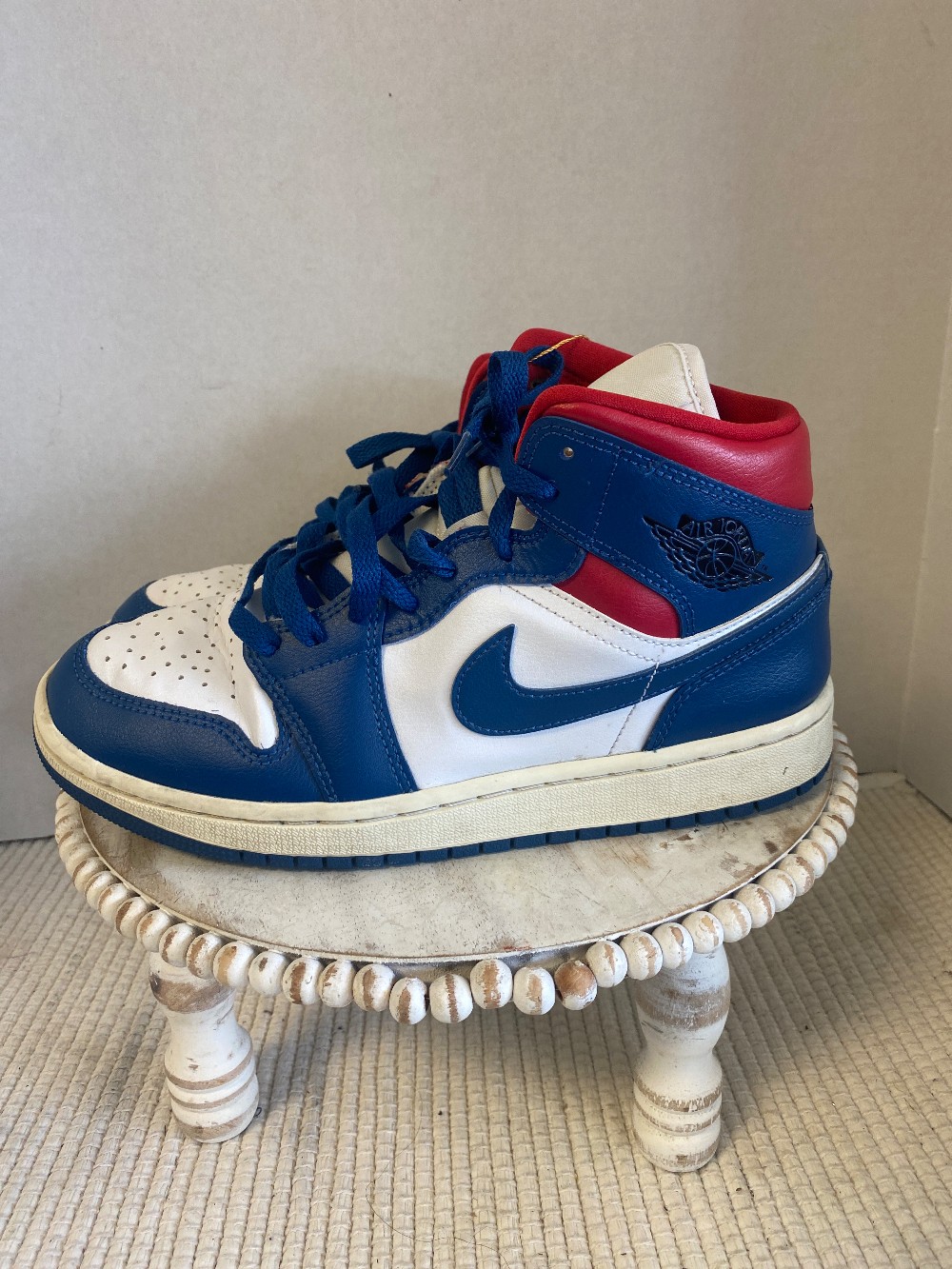 Nike Air Jordan 1 Mid-Size 8