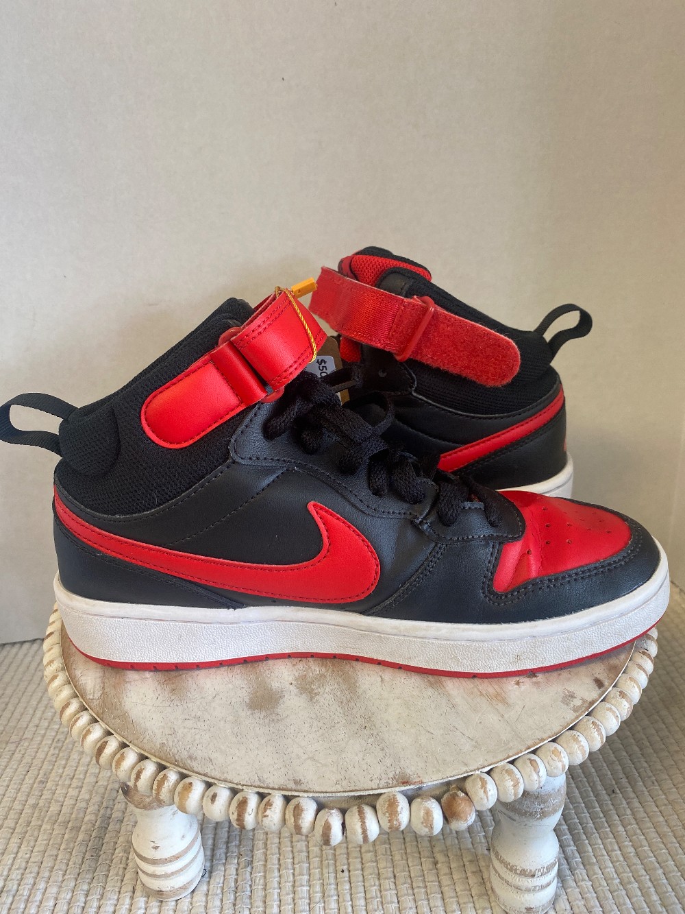Nike Court Borough Mid 2 High Top-Size 6.5Y