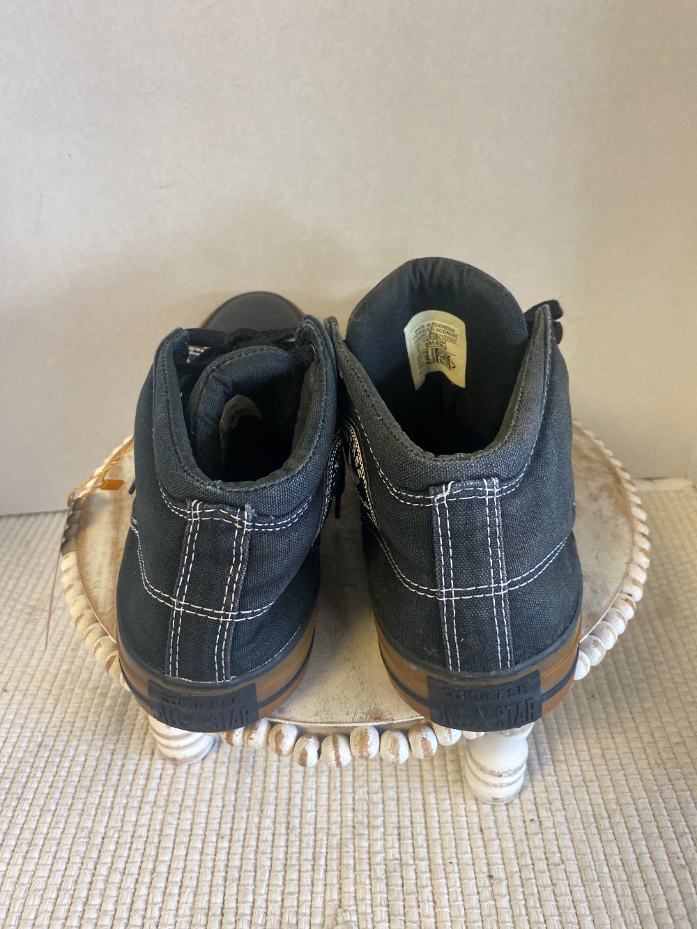 Converse Chuck Taylor Mid All Star-Size 8