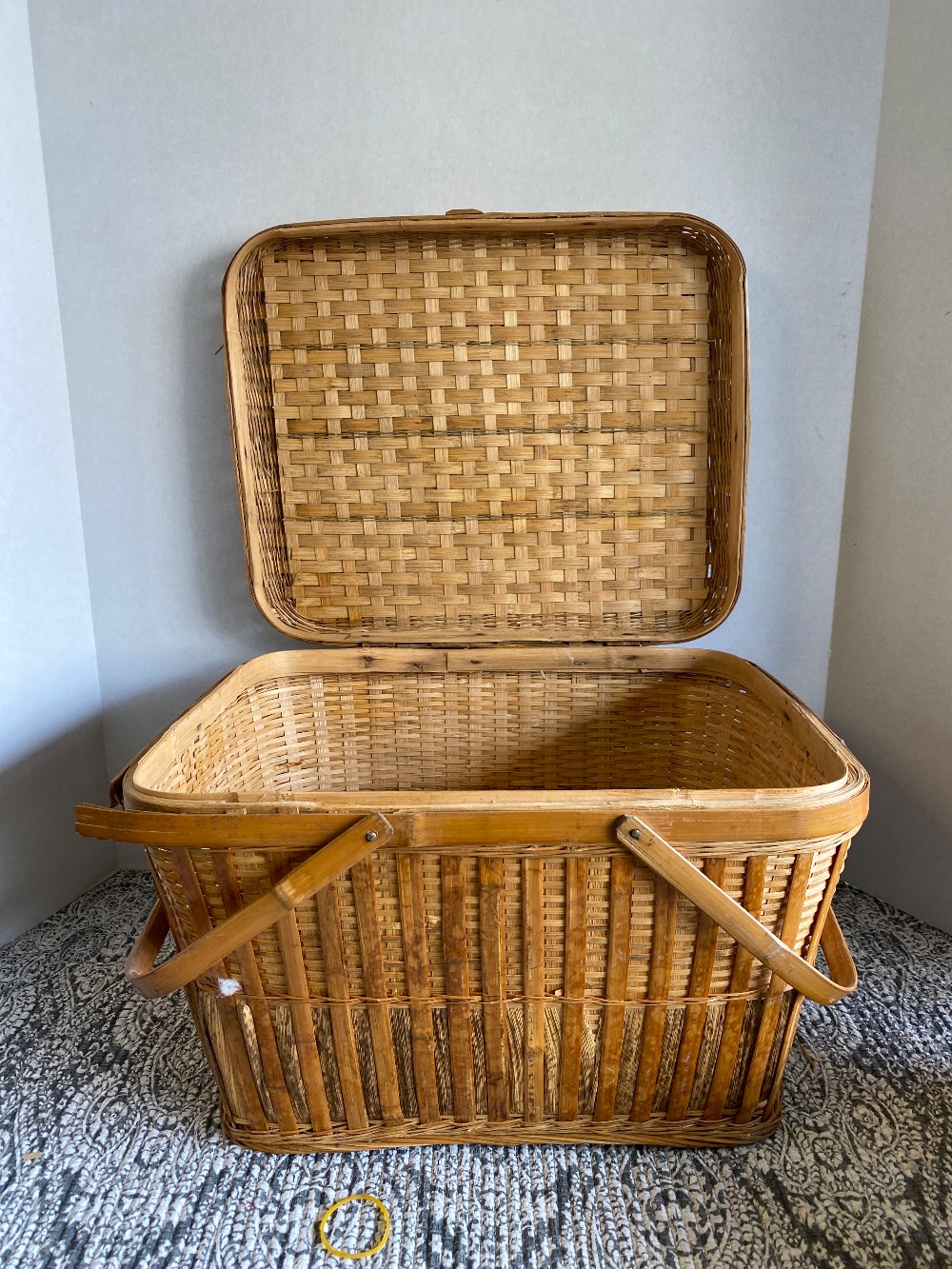 Vintage Wicker Picnic Basket