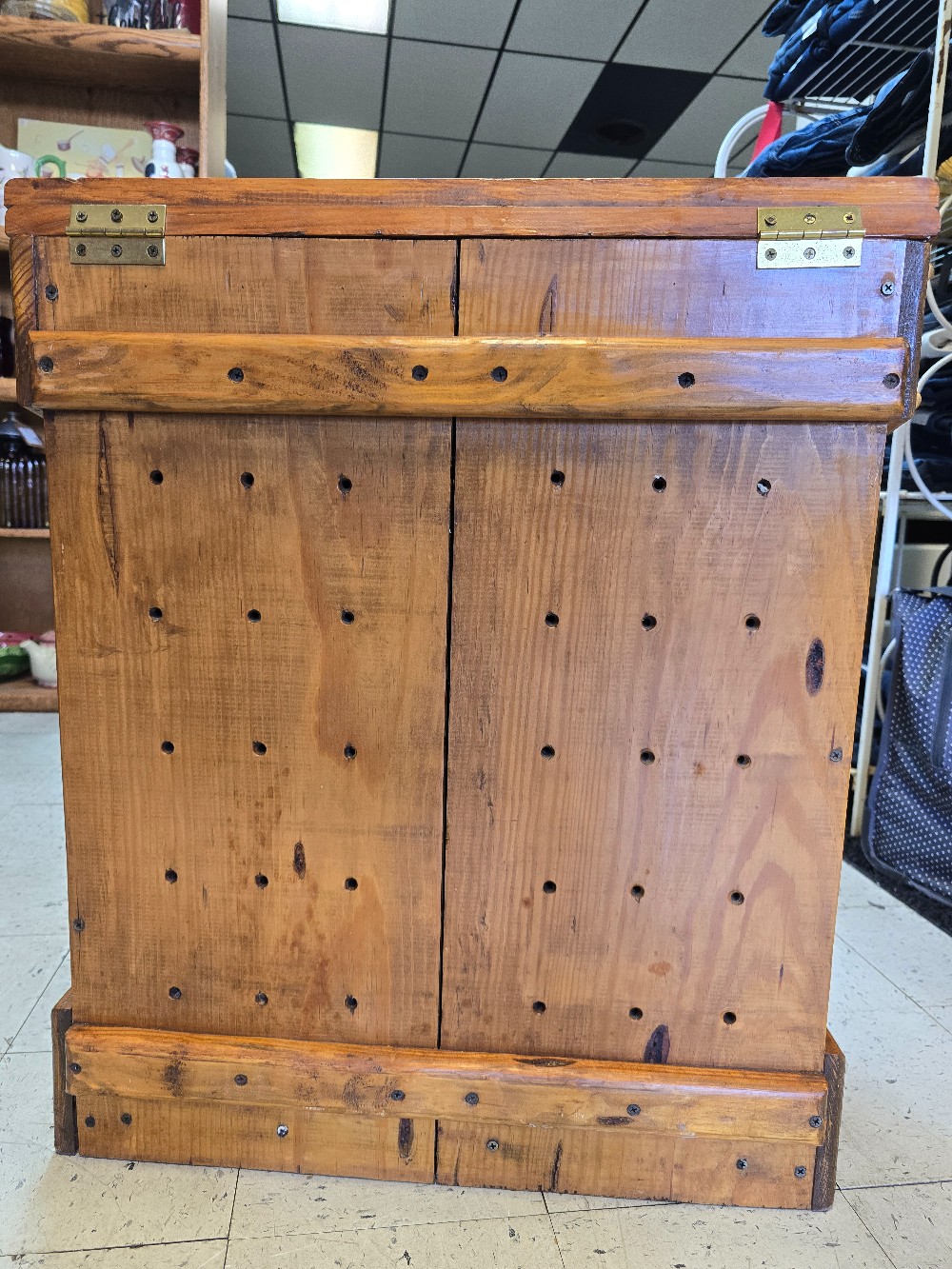 Rustic Laundry Hamper/Blanket Storage