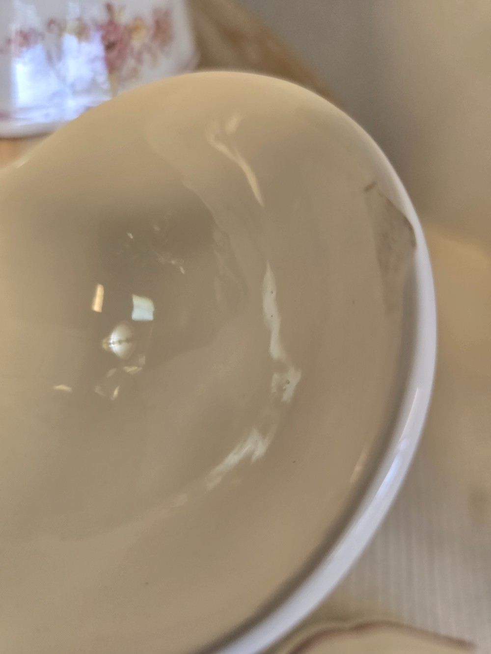 4 pc Tureen Set-chip on ladle