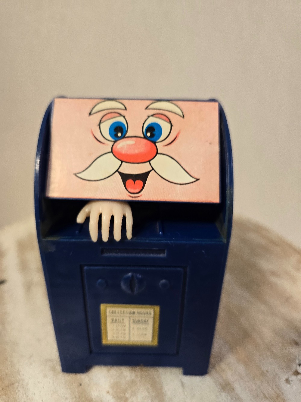 US Mail Coin bank-works!!