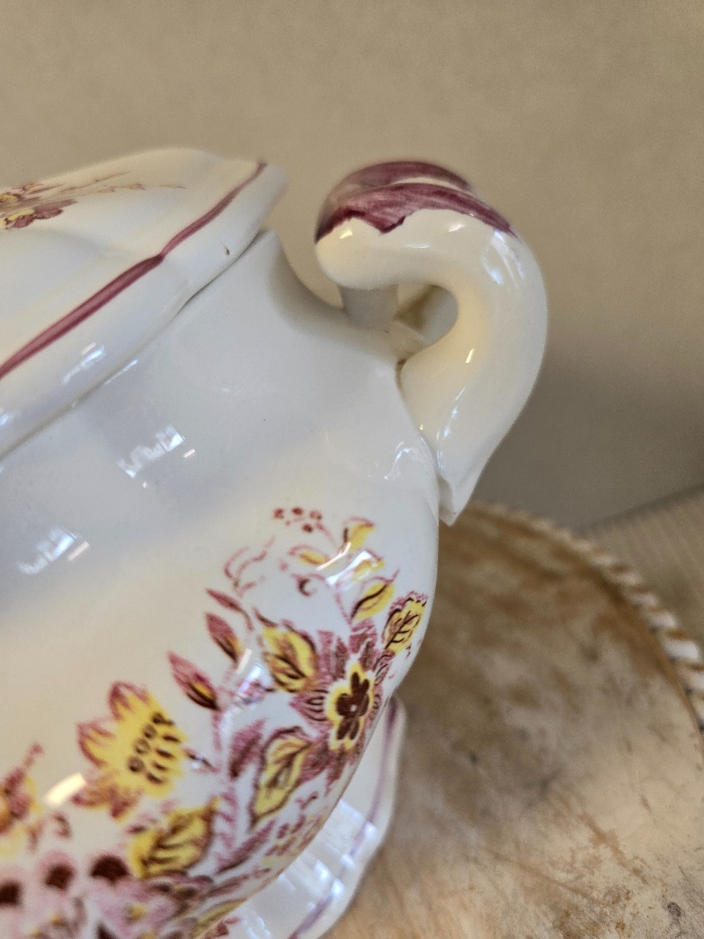 4 pc Tureen Set-chip on ladle