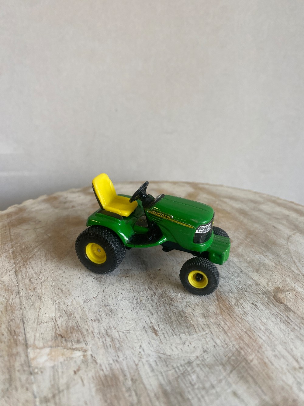 John Deer Lawn Tractor Toy