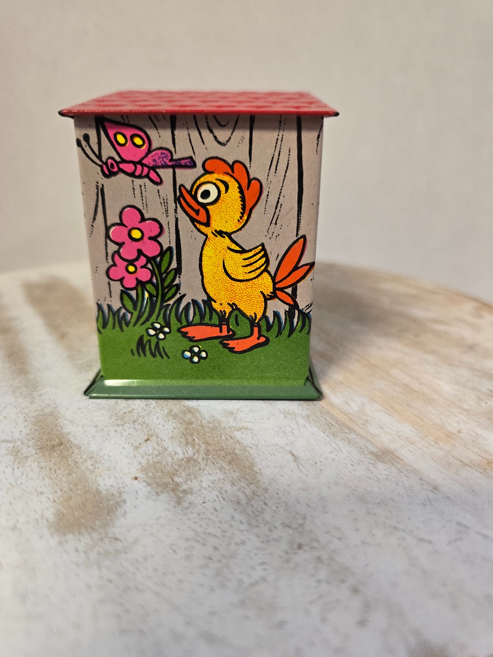 Metal doghouse bank-Works!