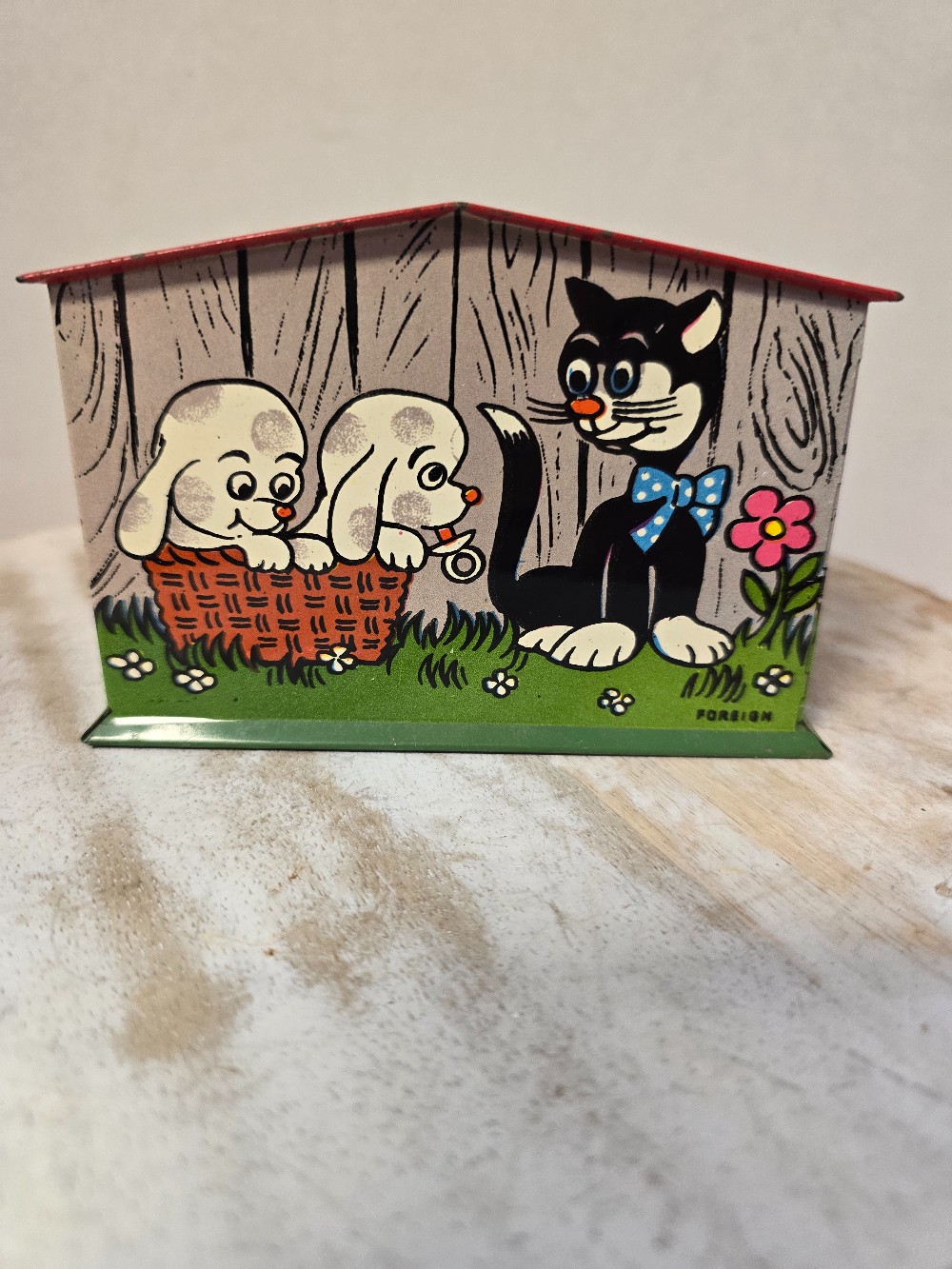 Metal doghouse bank-Works!