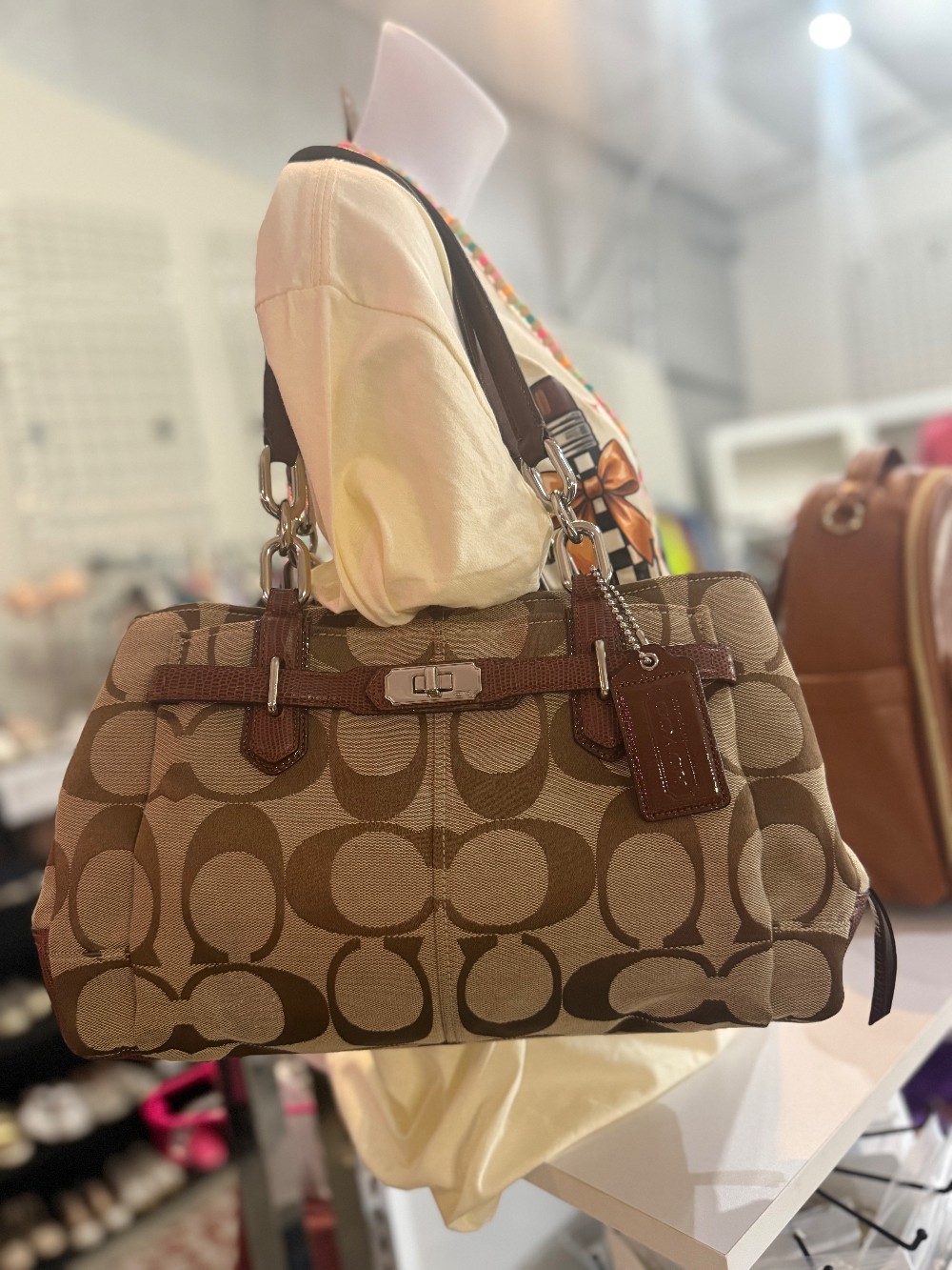 Consigned Bags / Shoes