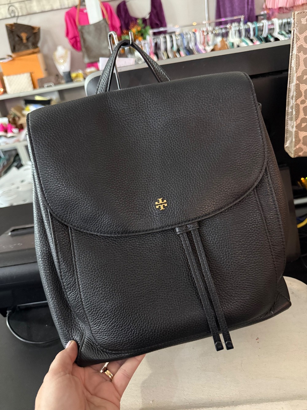 Consigned Bags / Shoes
