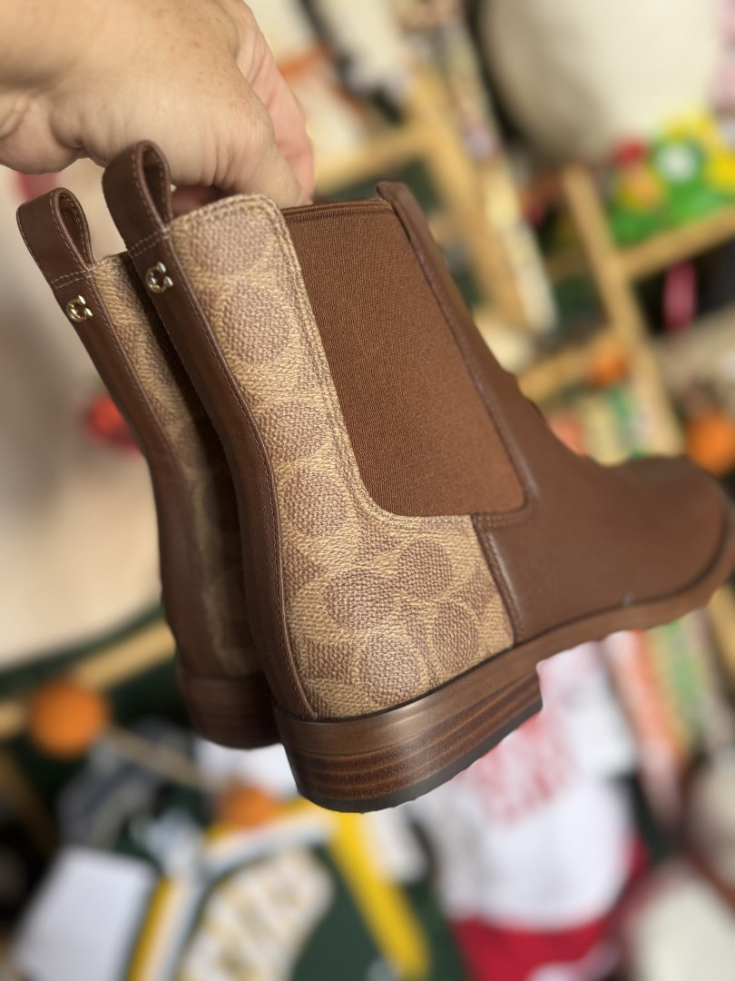 Consigned Bags / Shoes