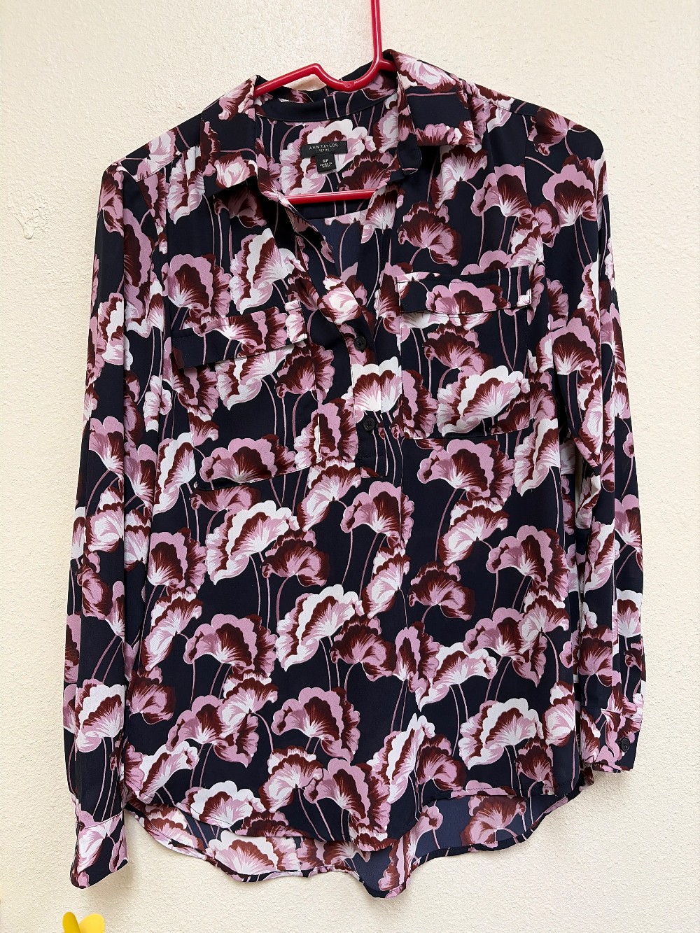 Women’s Tops/Blouses