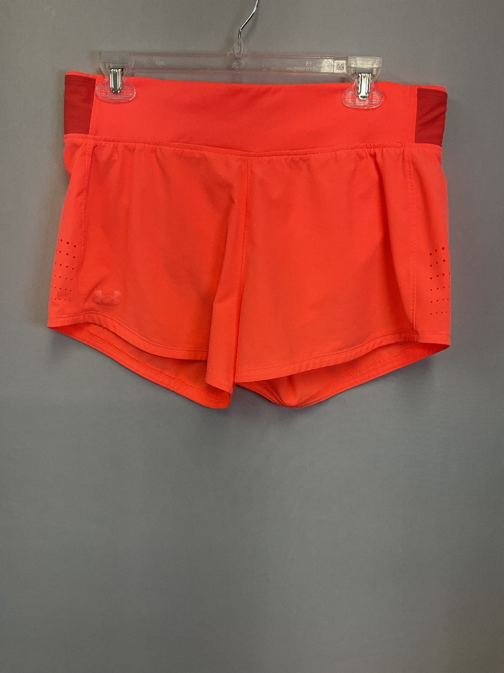 UnderAmour Shorts Size Large