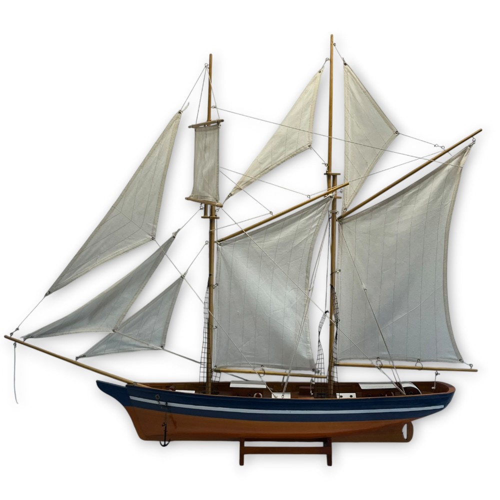 Nautical Decor & Antiques