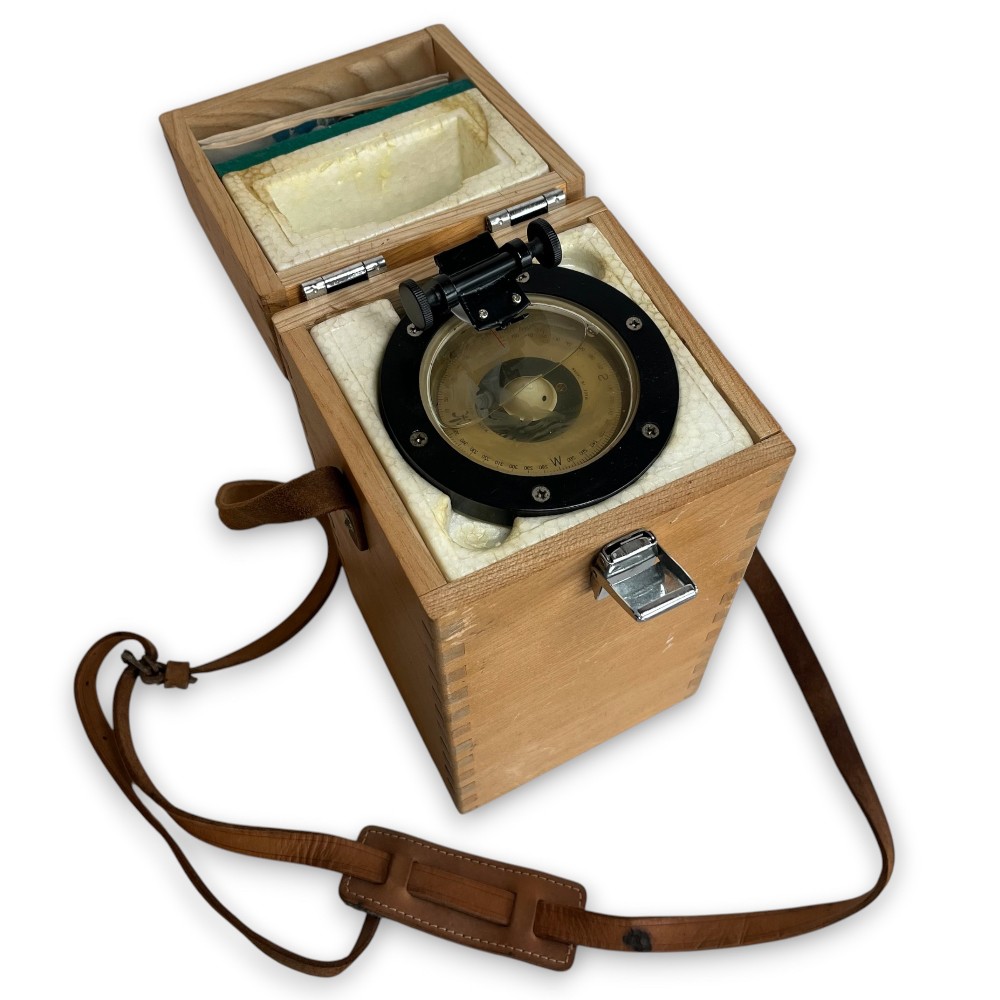 Nautical Decor & Antiques