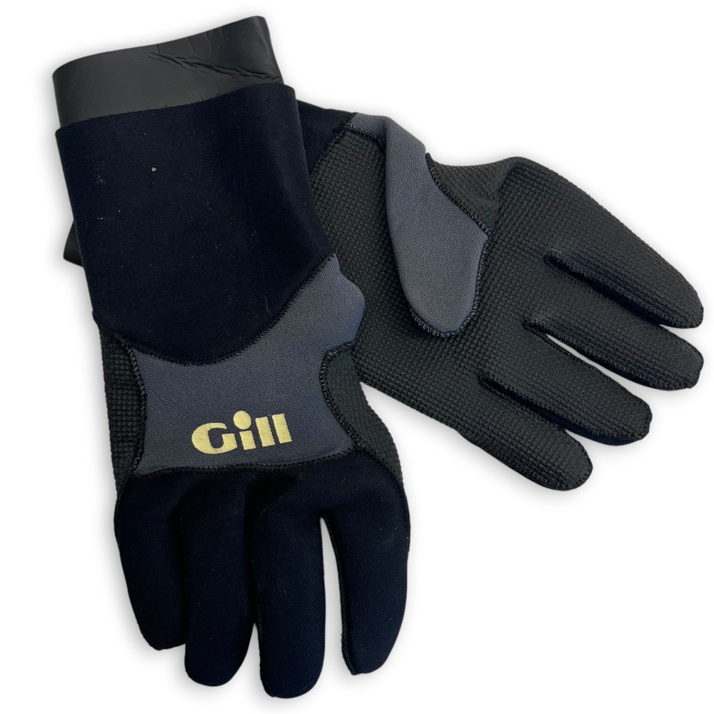 Footwear, Hats & Gloves